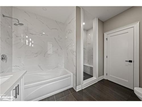 181 Anglo Street, Bracebridge, ON - Indoor Photo Showing Bathroom