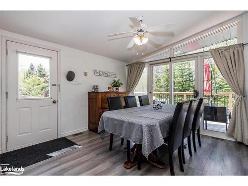 9 Rue Camille Rue, Tiny Twp, ON - Indoor Photo Showing Dining Room