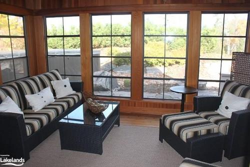 Belmont - W3-3876 Muskoka 118 Road, Port Carling, ON - Indoor