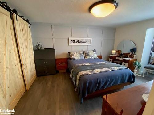 117 Beech Street, Brampton, ON - Indoor Photo Showing Bedroom