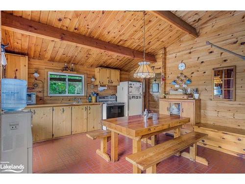 B207-10 Wahsoune Island, Archipelago South, ON - Indoor Photo Showing Kitchen