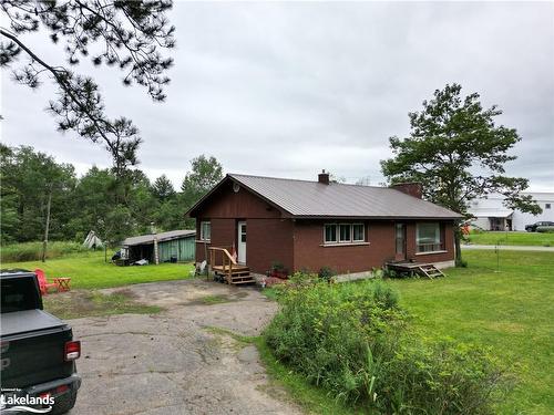 2108 Manitoba St, Bracebridge, ON - Outdoor