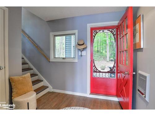 1049 Route 11 Road E, Gravenhurst, ON - Indoor Photo Showing Other Room