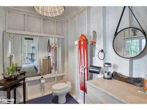 1049 Route 11 Road E, Gravenhurst, ON - Indoor Photo Showing Bathroom