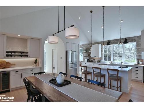 114 John Street, Clarksburg, ON - Indoor Photo Showing Kitchen With Upgraded Kitchen