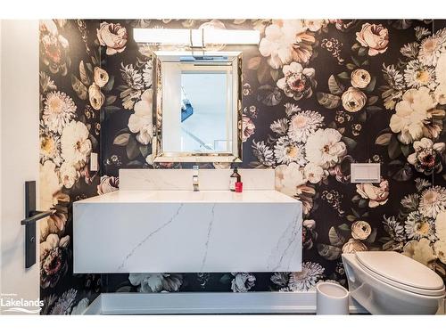 143 Wyandot Court, The Blue Mountains, ON - Indoor Photo Showing Bathroom