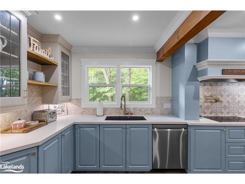 6157 9 Line N, Oro-Medonte, ON - Indoor Photo Showing Kitchen