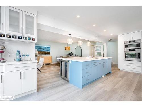 6 Connor Avenue, Collingwood, ON - Indoor Photo Showing Kitchen