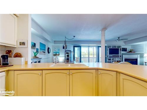 1B-194 River Road E, Wasaga Beach, ON - Indoor Photo Showing Kitchen