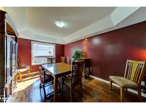 31 Fawndale Crescent, Wasaga Beach, ON - Indoor Photo Showing Dining Room