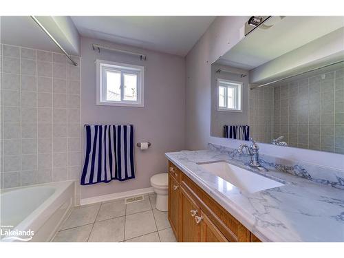 31 Fawndale Crescent, Wasaga Beach, ON - Indoor Photo Showing Bathroom