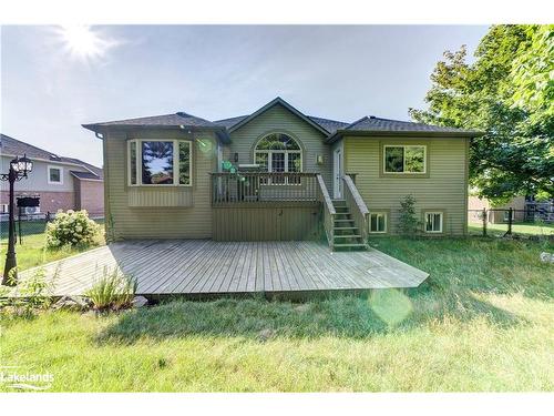 31 Fawndale Crescent, Wasaga Beach, ON - Outdoor With Deck Patio Veranda