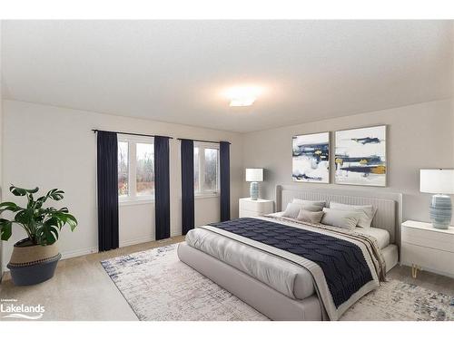 27 Pearl Street, Wasaga Beach, ON - Indoor Photo Showing Bedroom