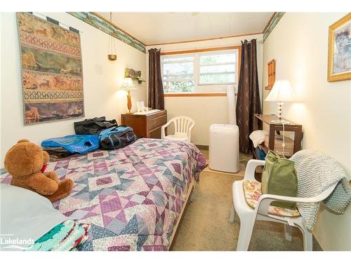 161 Forest Lake Road, Sundridge, ON - Indoor Photo Showing Bedroom