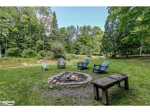 8383 9 County Road, Clearview, ON - Outdoor With Backyard