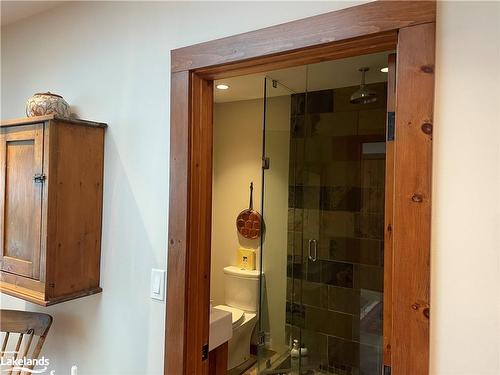 133 Kitzbuhl Crescent, The Blue Mountains, ON - Indoor Photo Showing Bathroom