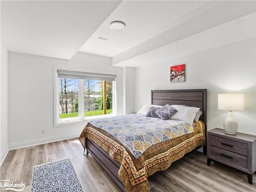 27 Jack Street, Huntsville, ON - Indoor Photo Showing Bedroom