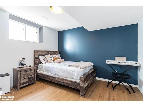 15 St Laurent Boulevard, Tiny, ON - Indoor Photo Showing Bedroom