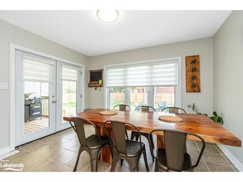 15 St Laurent Boulevard, Tiny, ON - Indoor Photo Showing Dining Room