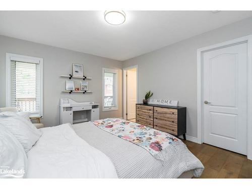 15 St Laurent Boulevard, Tiny, ON - Indoor Photo Showing Bedroom