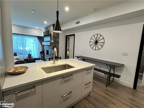 106-12 Beckwith Lane, The Blue Mountains, ON - Indoor Photo Showing Kitchen