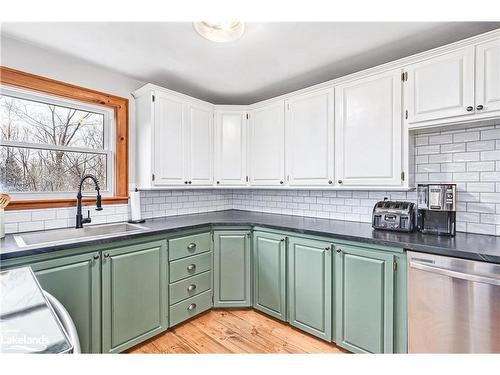 209009 26 Highway, Clarksburg, ON - Indoor Photo Showing Kitchen