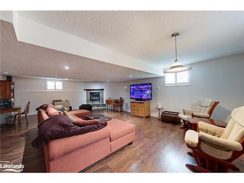 20 Dance Street, Collingwood, ON - Indoor