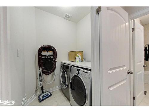 20 Dance Street, Collingwood, ON - Indoor Photo Showing Laundry Room