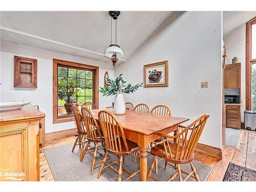 795310 The Blue Mountains - Clearview Townline, The Blue Mountains, ON - Indoor Photo Showing Dining Room