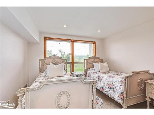 795310 The Blue Mountains - Clearview Townline, The Blue Mountains, ON - Indoor Photo Showing Bedroom