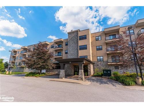 205-91 Raglan Street, Collingwood, ON - Outdoor With Balcony With Facade