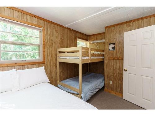 12 Sunset Ridge, Huntsville, ON - Indoor Photo Showing Bedroom