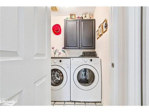 7 Bush Street, Collingwood, ON - Indoor Photo Showing Laundry Room