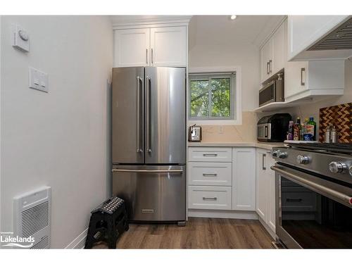 774 Johnston Park Avenue, Collingwood, ON - Indoor Photo Showing Kitchen