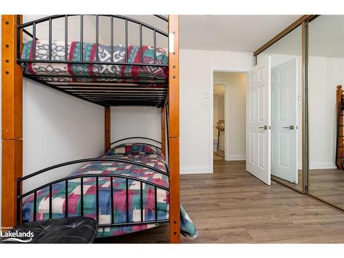 774 Johnston Park Avenue, Collingwood, ON - Indoor Photo Showing Bedroom