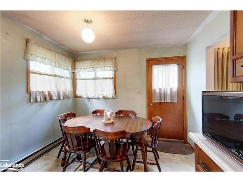 828 Oxbow Park Drive, Wasaga Beach, ON - Indoor Photo Showing Dining Room