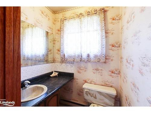 828 Oxbow Park Drive, Wasaga Beach, ON - Indoor Photo Showing Bathroom