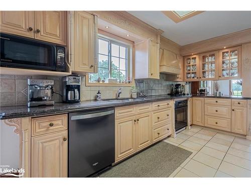 1919 Conc 6 S Notta S, Clearview, ON - Indoor Photo Showing Kitchen