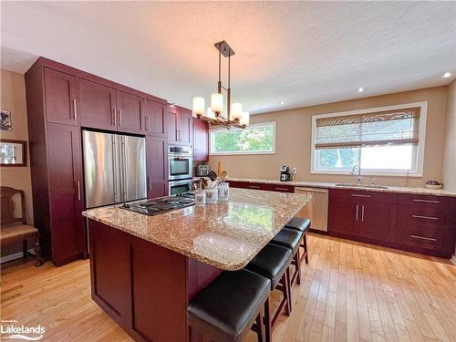 25 Tudhope Street, Parry Sound, ON - Indoor Photo Showing Kitchen