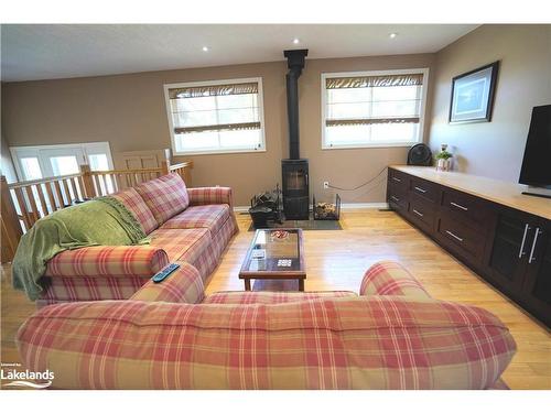 25 Tudhope Street, Parry Sound, ON - Indoor Photo Showing Bathroom