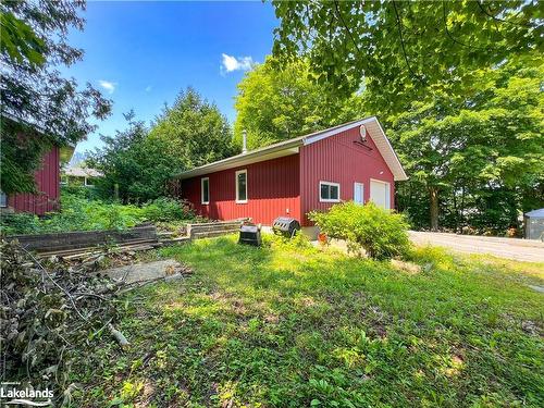 25 Tudhope Street, Parry Sound, ON - Indoor Photo Showing Garage