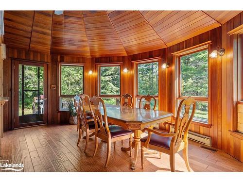 1006 Spring Lake Road, Dwight, ON - Indoor Photo Showing Dining Room