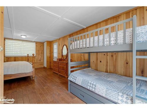 1006 Spring Lake Road, Dwight, ON - Indoor Photo Showing Bedroom