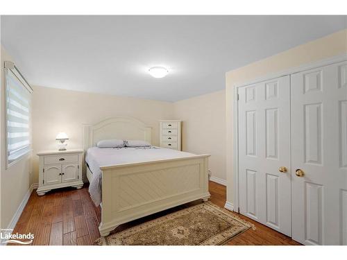 1006 Spring Lake Road, Dwight, ON - Indoor Photo Showing Bedroom