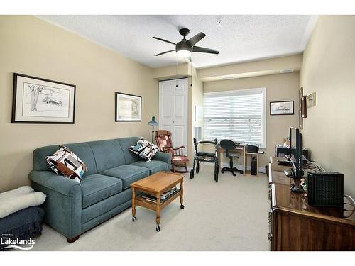 204-91 Raglan Street, Collingwood, ON - Indoor Photo Showing Living Room