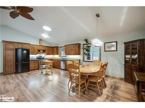 1255 Falkenburg Road, Muskoka Lakes, ON - Indoor Photo Showing Dining Room