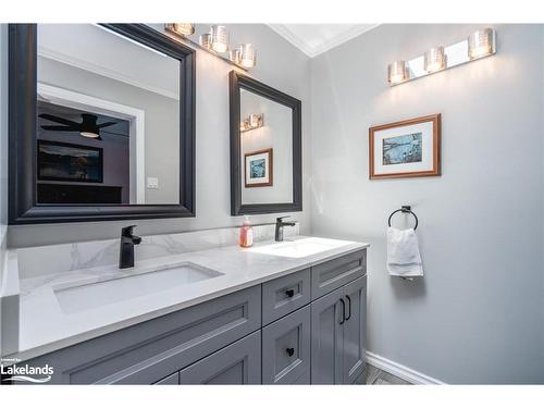 11 Richelieu Street, Penetanguishene, ON - Indoor Photo Showing Bathroom