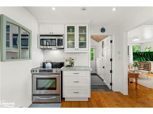 1516 Mortimer'S Point Road, Port Carling, ON - Indoor Photo Showing Kitchen