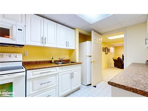 80 Downer Crescent, Wasaga Beach, ON - Indoor Photo Showing Kitchen With Double Sink