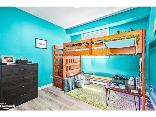 592 Tenth Street, Collingwood, ON - Indoor Photo Showing Bedroom